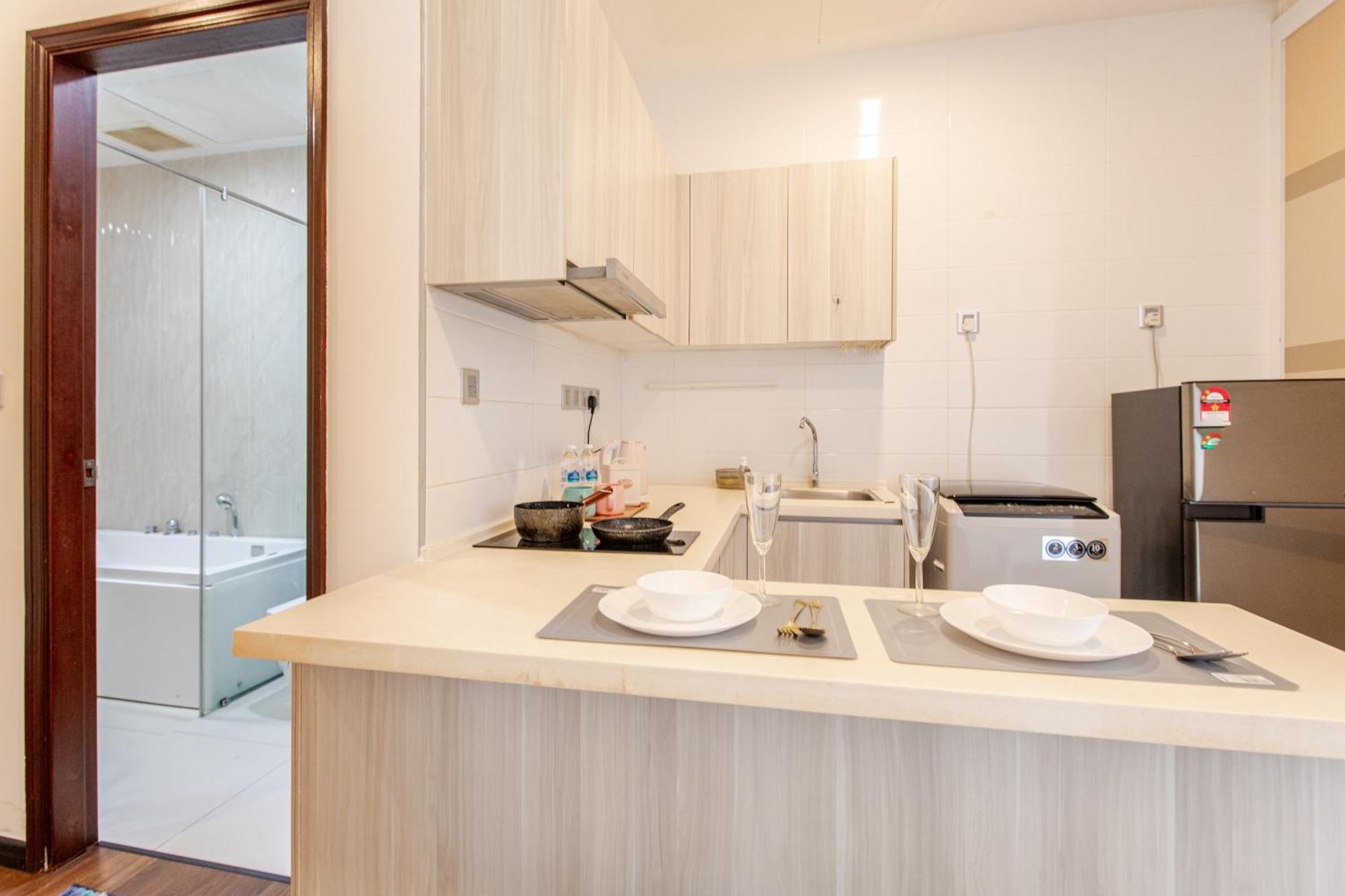 Paragon Suites Studios With Private Jacuzzi Near Ciq Rts Johor Bahru Kültér fotó