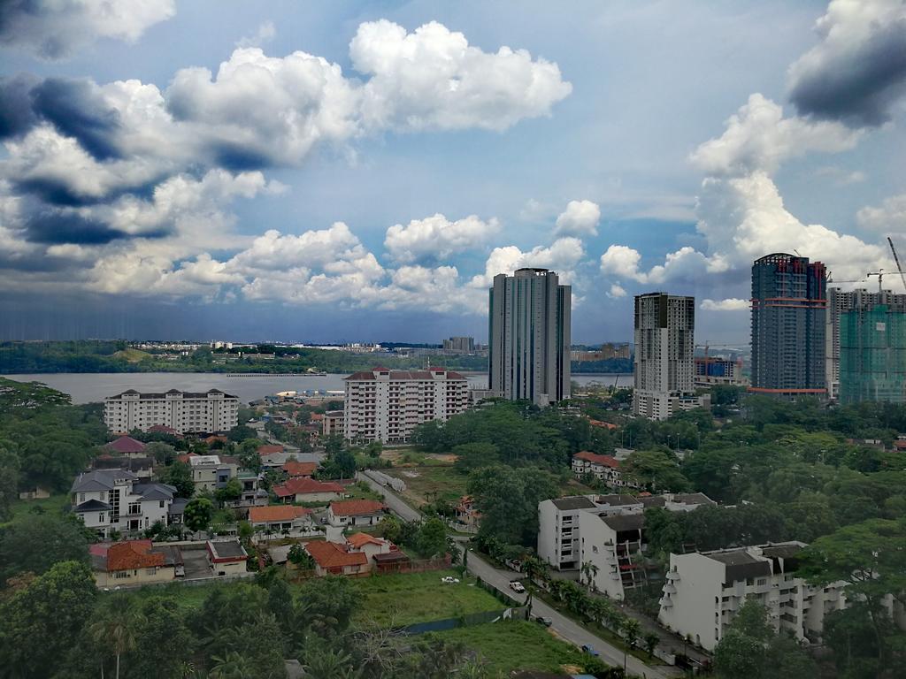 Paragon Suites Studios With Private Jacuzzi Near Ciq Rts Johor Bahru Kültér fotó