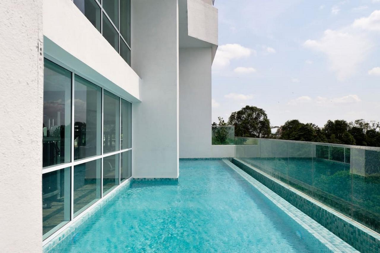 Paragon Suites Studios With Private Jacuzzi Near Ciq Rts Johor Bahru Kültér fotó